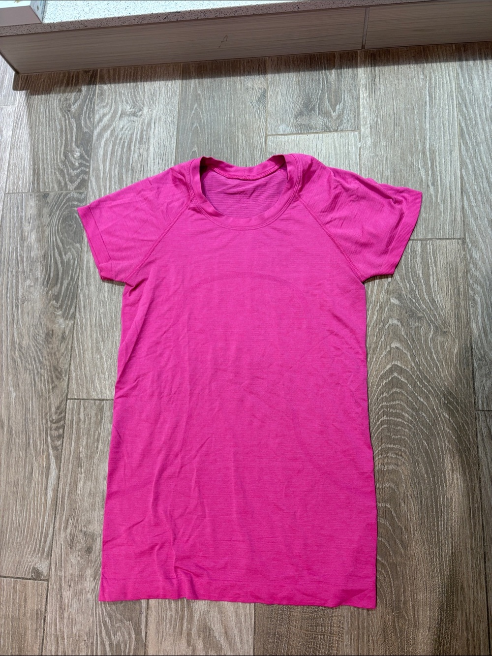 Lululemon Swiftly tech T-Shirt - Pink